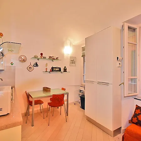 La Tana Del Poeta Apartment *