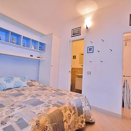 Apartment La Tana Del Poeta